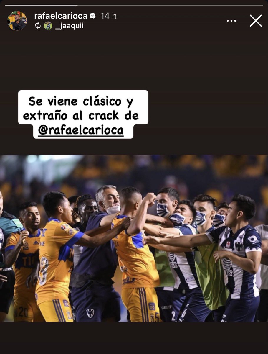 tigresfootball_'s tweet photo. Imposible olvidar ese momento cuando Rafael Carioca empezó a soltar madrazos como loco a cualquier rayado que se le atravesara en el Clásico Regio 125.

Lo entendió todo… te extrañamos, mago. https://t.co/pt2UyHX27d
