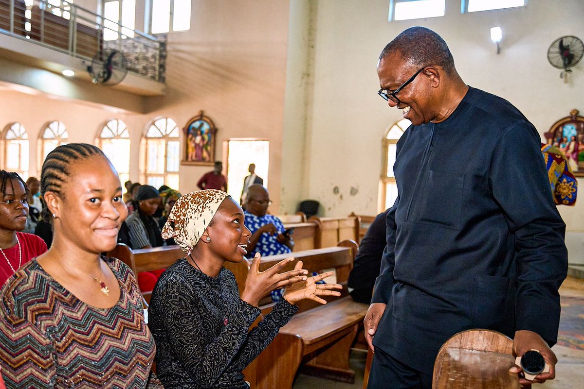 From Ibadan to Achina: Empowering Minds, Building Nations

A few weeks ago, I visited Dominican University in Ibadan, Oyo State, where I donated ₦30 million to support their educational development. Yesterday, March 6th, I was at Peter University in Achina/Onneh, continuing my