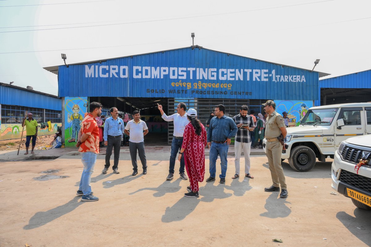 RourkelaMC's tweet image. RMC Commissioner conducted a site inspection of the Tarkera MCC and MRF to review proper waste segregation, processing, and overall operations and maintenance.
#process #visit #inspection #waste #Rourkela #RMC