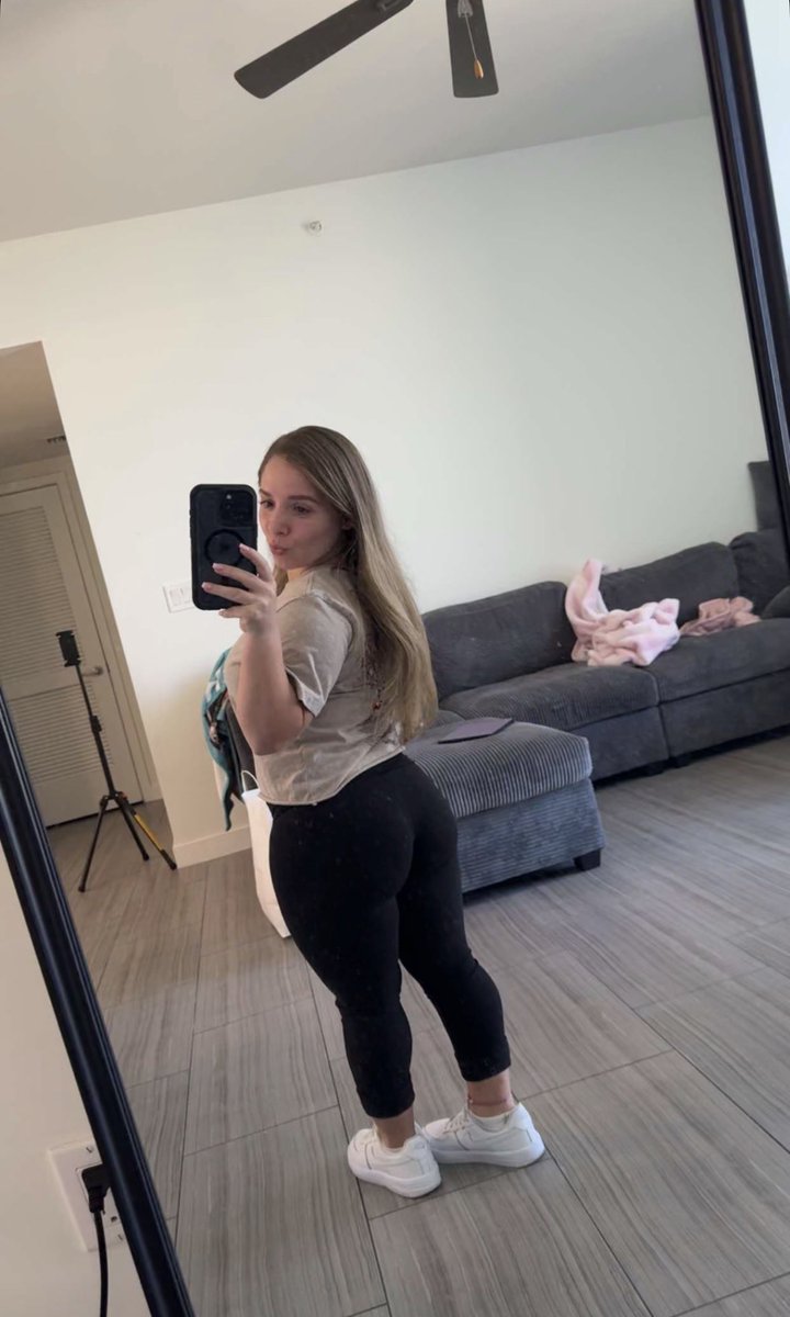 Shy ©️🍑💦 tweet media