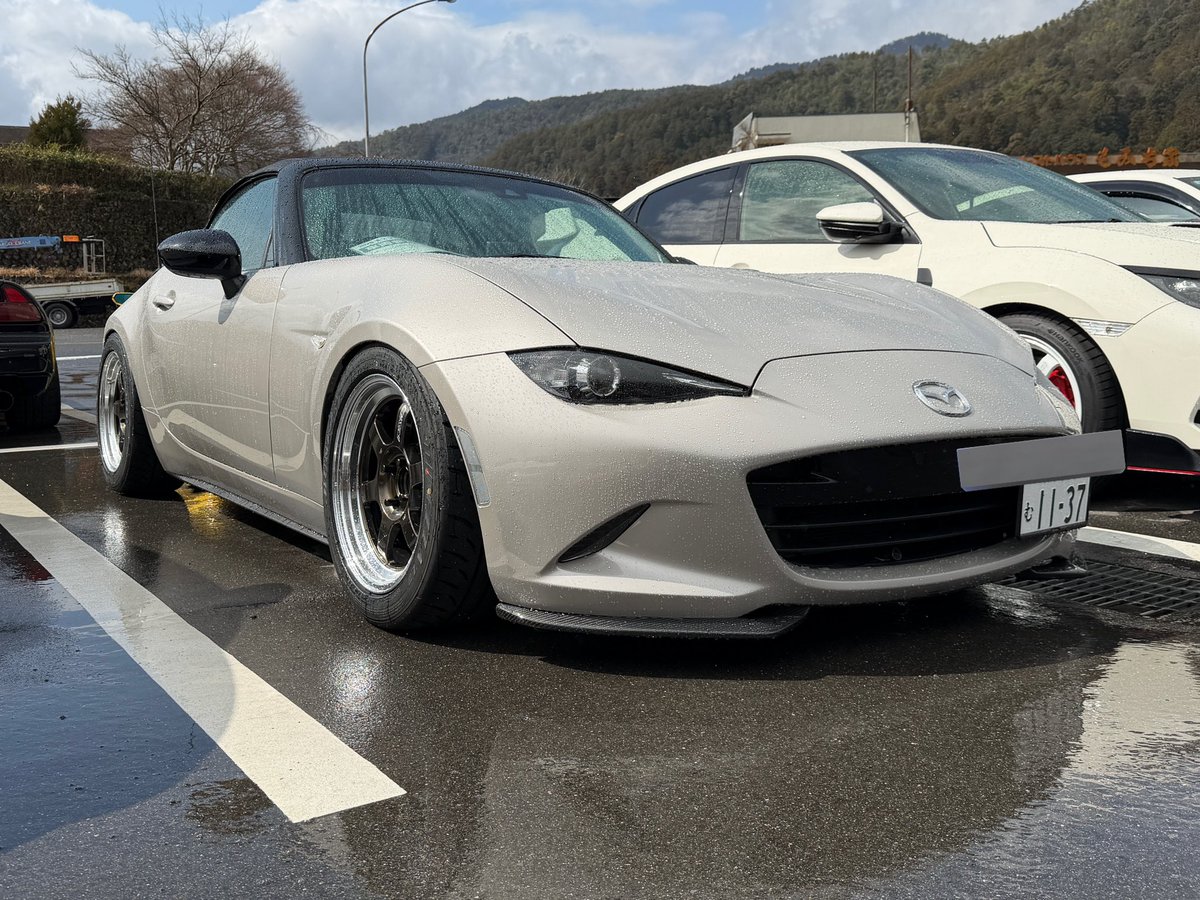 hop_step_vamos's tweet photo. ムチムチかっこいいー。走れる車も欲しくなる（無理） https://t.co/Tdrxwrsib9