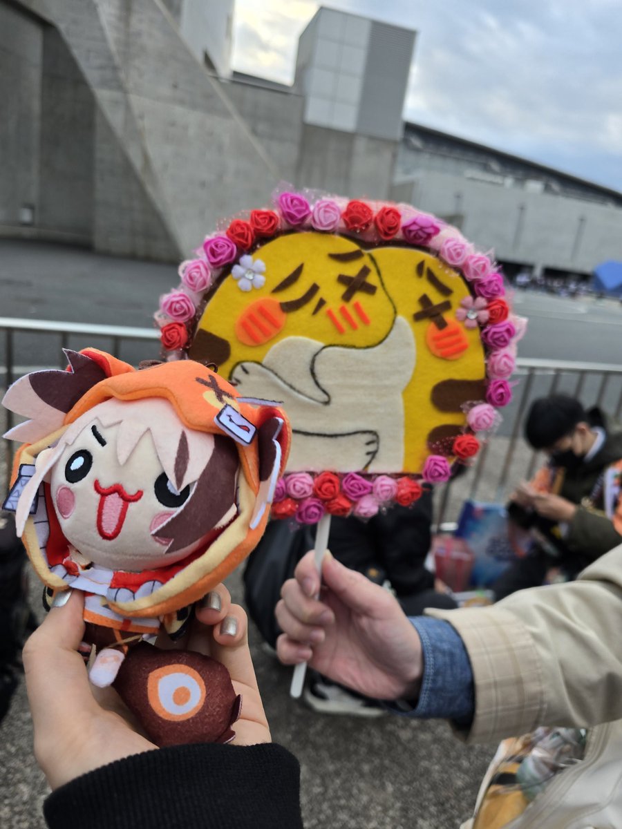 Kami☄️👧🍵🗿 🔜holofes tweet media