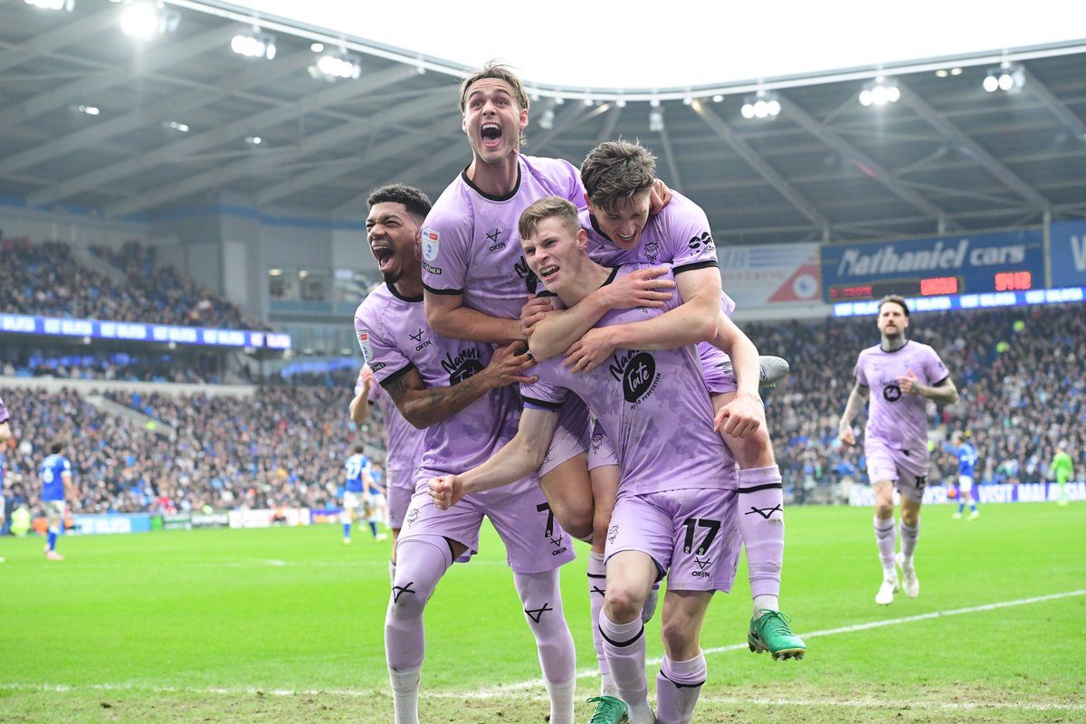 Lincoln City FC 🇺🇦 tweet media