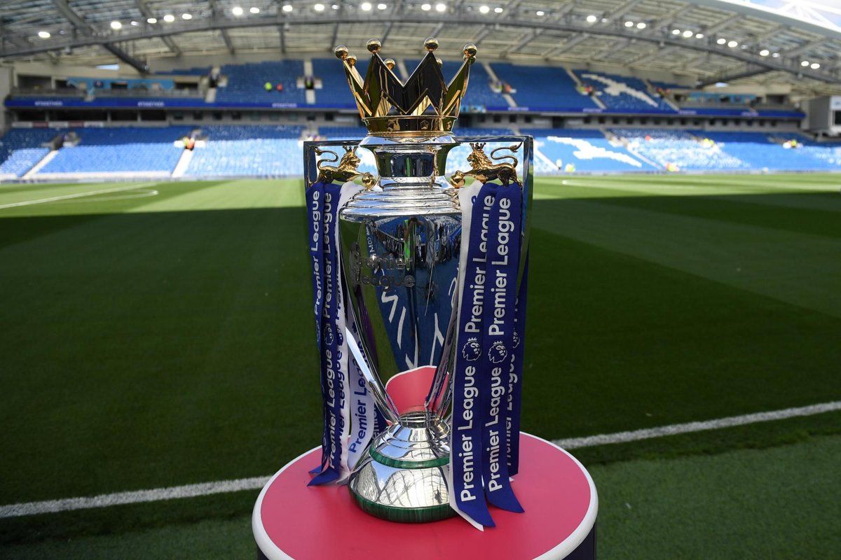 StatrDraft's tweet photo. The Premier League run-in is chaos.
We broke down:

⚽ Title challengers
📊 Top 6 run-ins
🔥 European race contenders
👀 Key fixtures that will decide everything

Full breakdown
https://t.co/0maXwpNGxv

#PremierLeague #Top4Race #FantasyFootball #PLRunIn #FootballAnalysis https://t.co/MhTTpf79mC