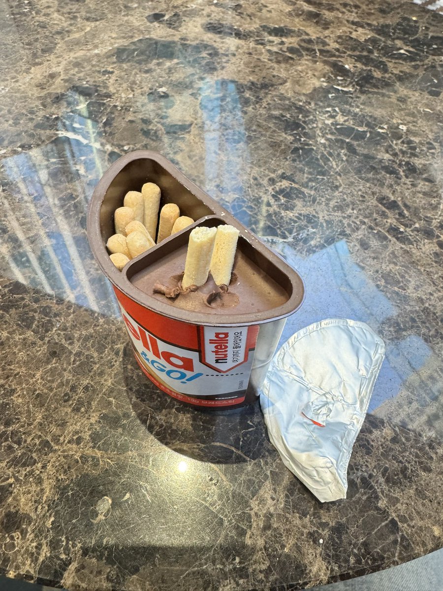 shifupokenzo's tweet image. #be cool like me today
- salad naik kereta LAMA bgt
- udon hambar no offense n kimchi lowk
mid
- nutella ga bisa dicolek aka FREEZING
- terlalu fokus makan jelly di peron kereta ampe t money isi 40k ilang ntah kemana
- jeans penyapu lantai favorit rusak