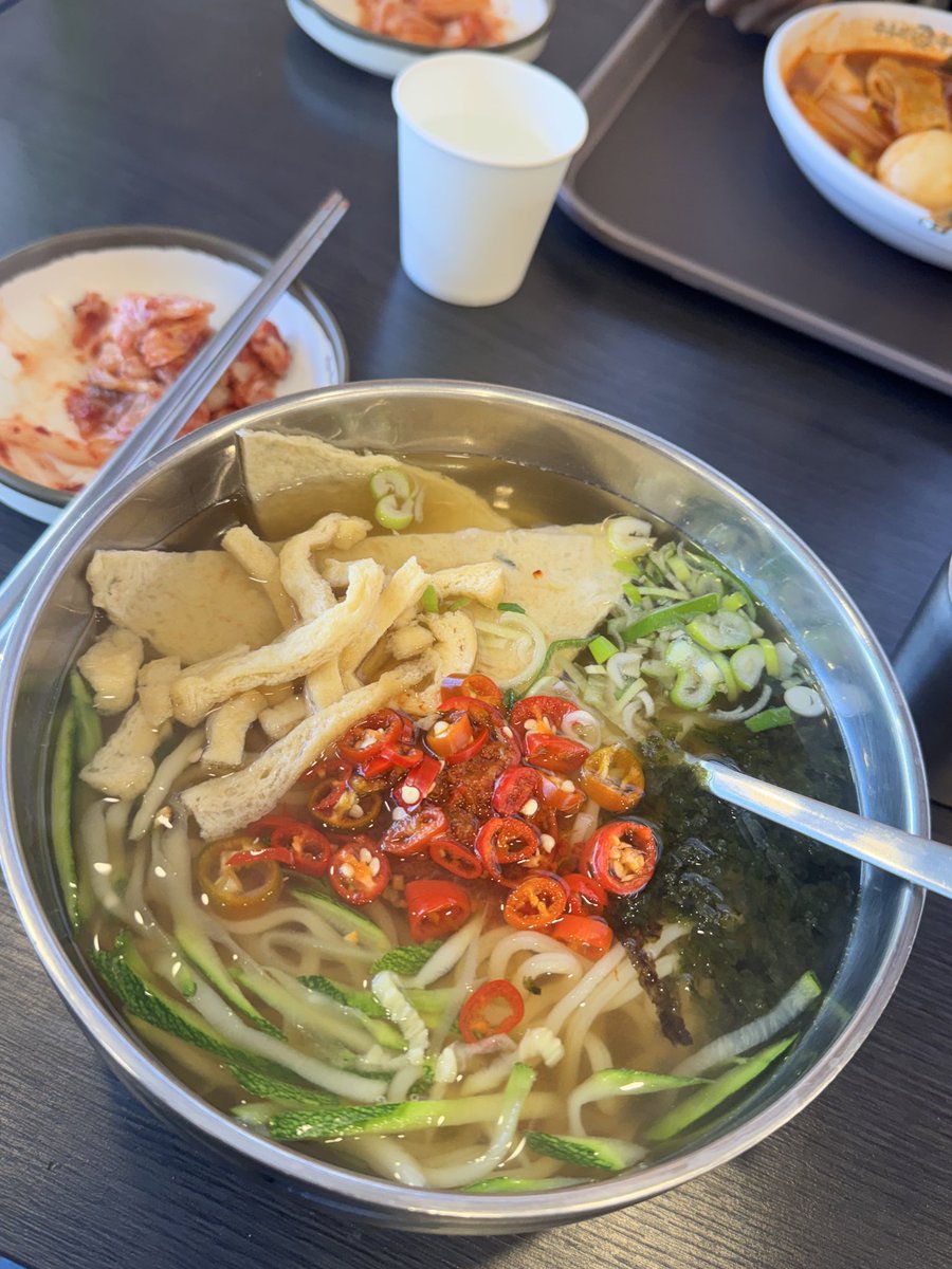 shifupokenzo's tweet image. #be cool like me today
- salad naik kereta LAMA bgt
- udon hambar no offense n kimchi lowk
mid
- nutella ga bisa dicolek aka FREEZING
- terlalu fokus makan jelly di peron kereta ampe t money isi 40k ilang ntah kemana
- jeans penyapu lantai favorit rusak