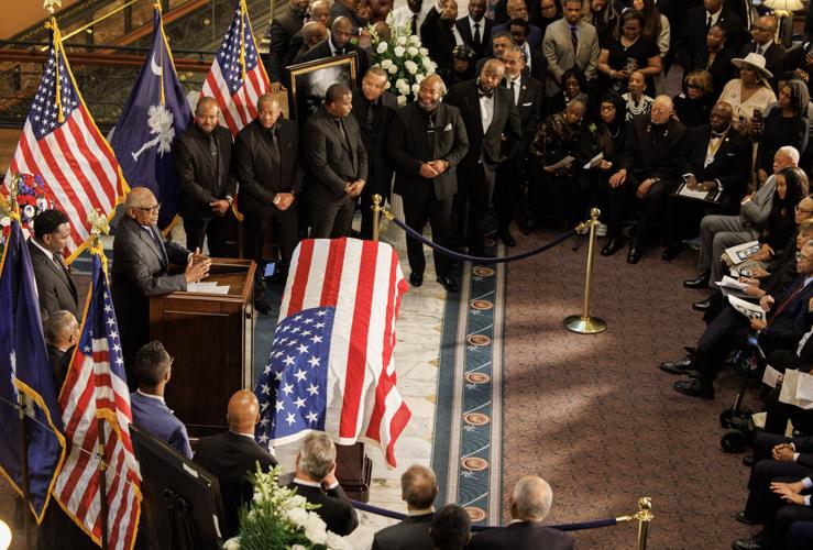 AmbMukantabana's tweet photo. I am deeply honored to have represented #Rwanda and the  #African Diplomatic Corps and grateful to the Jackson family   for bringing us together in Chicago  to celebrate the life of Rev. Jesse Jackson.. A steadfast friend of Africa and a champion for justice, his legacy lives on  through his children and many others whose towering life has touched.  May he rest in peace. 🕊️