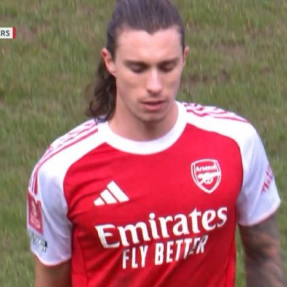 NikolasRMFC's tweet image. Both Calafiori and Trossard injured in one game, Arteta must give up on treble hopes. It’s not looking good 

Arsenal only needs the PL and UCL