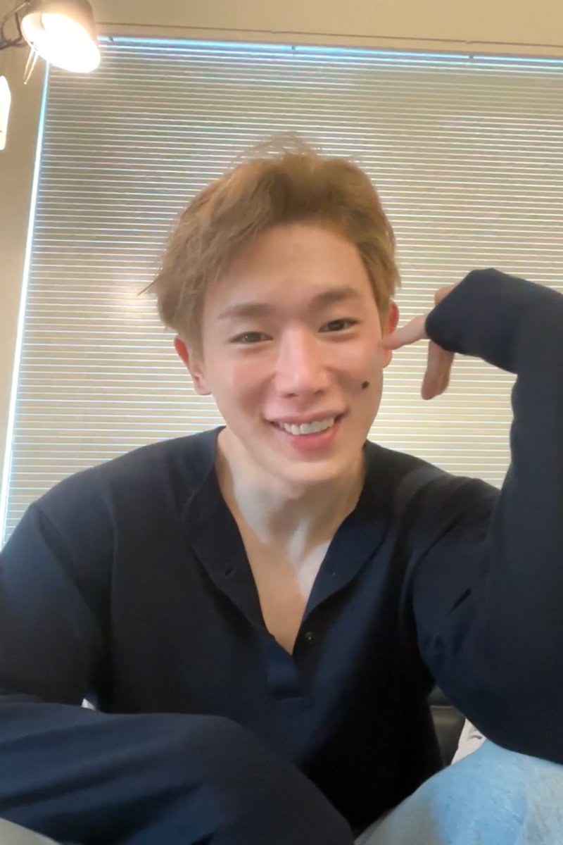 habibuwh's tweet photo. 원호가 웃으면 나도 사르르 ☁️ https://t.co/wwolacYz2A