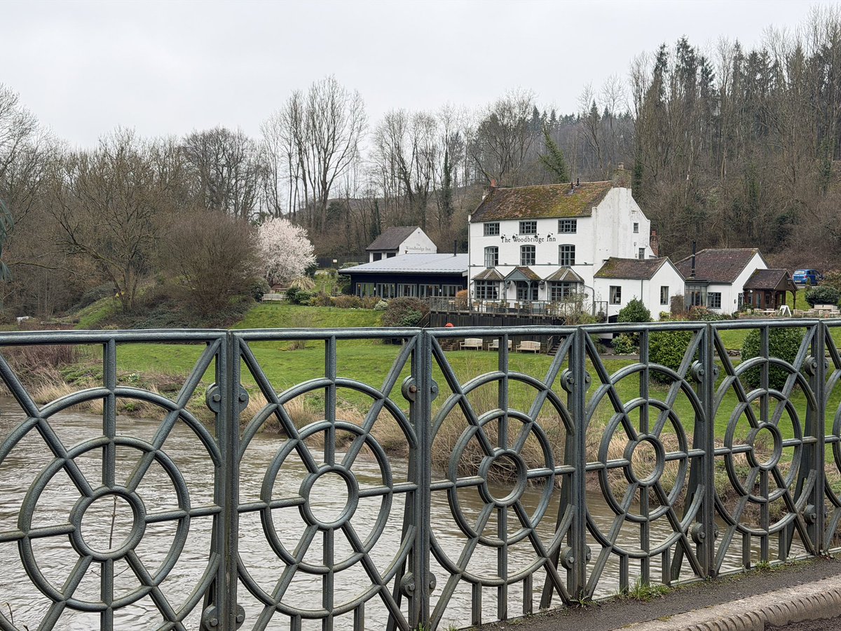 ManelRoura's tweet image. My walk today…a 15 mile circular walk Priorslee, Coalport (via Silkin Way), Ironbridge, Rough Park, Town Park and Priorslee in over 4 hours. #Telford Miles on my legs for challenges ahead.