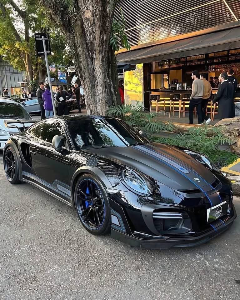 The Auto Addict 😈 tweet media