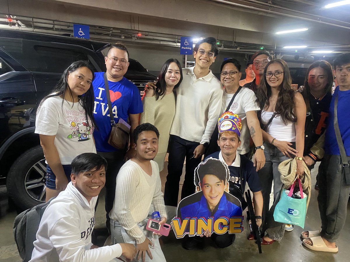 thevincies07's tweet photo. Baguio with @VinceMaristela
Nice to meet you po Vincies Team Baguio!
YES BIRTHDAY NI VINCE
#VinceChapterTwentySix #CharmingBroAt26 https://t.co/SGpE7BqOVc