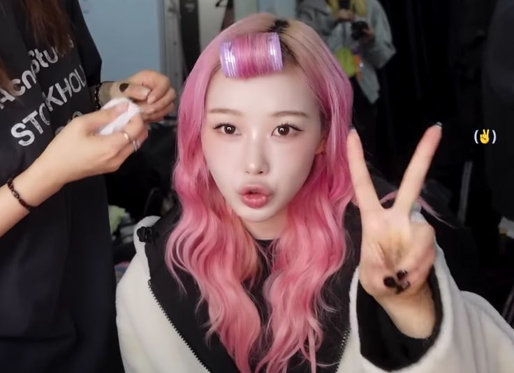 𝐝𝐚𝐢𝐥𝐲 𝐆𝐢𝐬𝐞𝐥𝐥𝐞 • tweet media