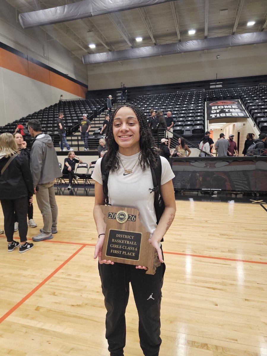 MO Flight Girls Basketball tweet media