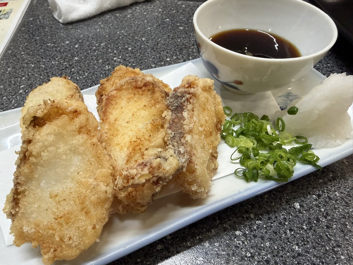 pnir0708's tweet photo. 山陰グルメを楽しんでる
大将が親切な人で色々教えてもらった https://t.co/tGShhwGXh7