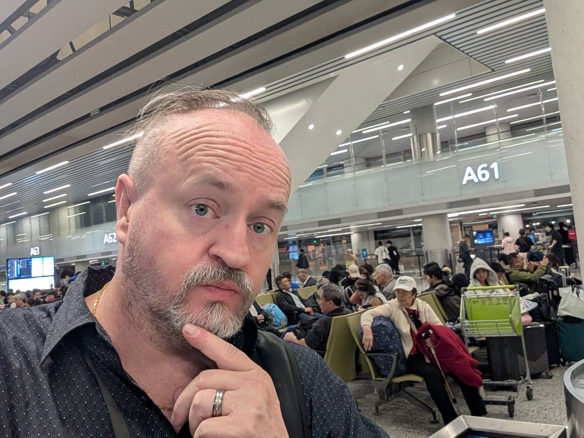 FutureAzA tweet media