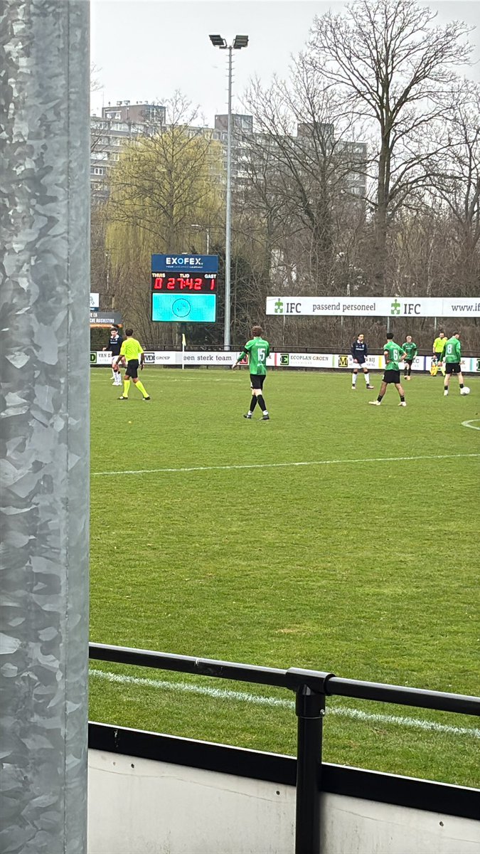 V.V. Capelle tweet media