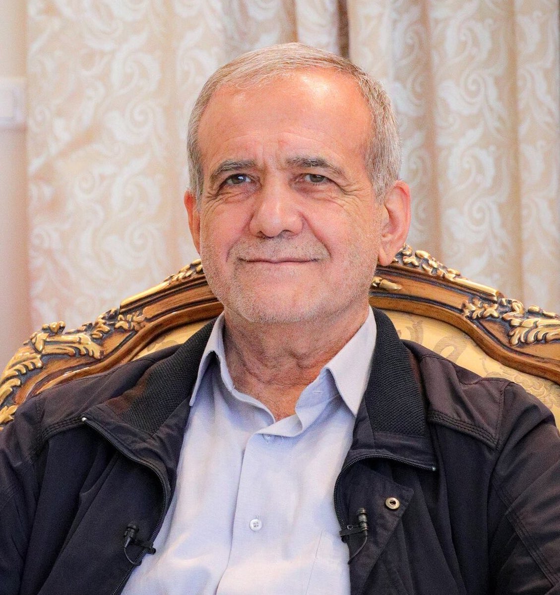 Pezeshkian is incompetent on so many levels to be the president of the Great Republic of Iran. Hours after he stated that Iran would not attack Gulf countries, the IRGC began bombing Dubai and Bahrain. Obviously, they are not even acknowledging his existence. 
#Iran