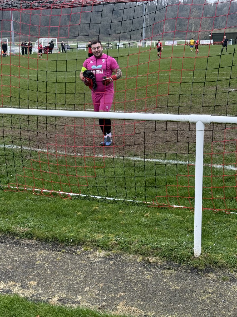 Fry Club FC tweet media