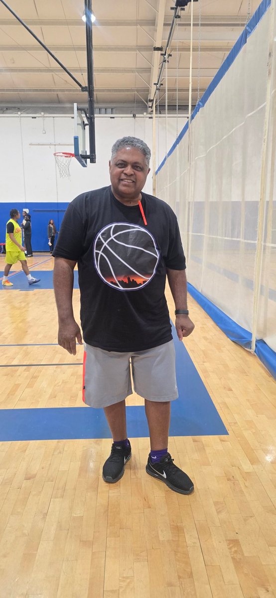 girlzprepreport's tweet photo. Shoes by Nike, skin by Clinique
Hair by Cantu and gear courtesy of @thehooperGOAT https://t.co/8rsFN4MGLV as the #SimmieColsonClassic starts NOW @PGHTexas @PrepGirlsHoops https://t.co/tph61a6H2E