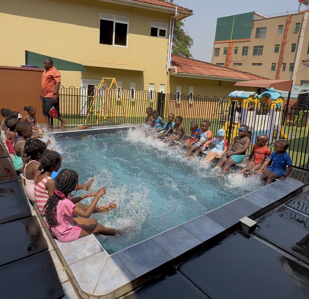 Little Cranes tweet media