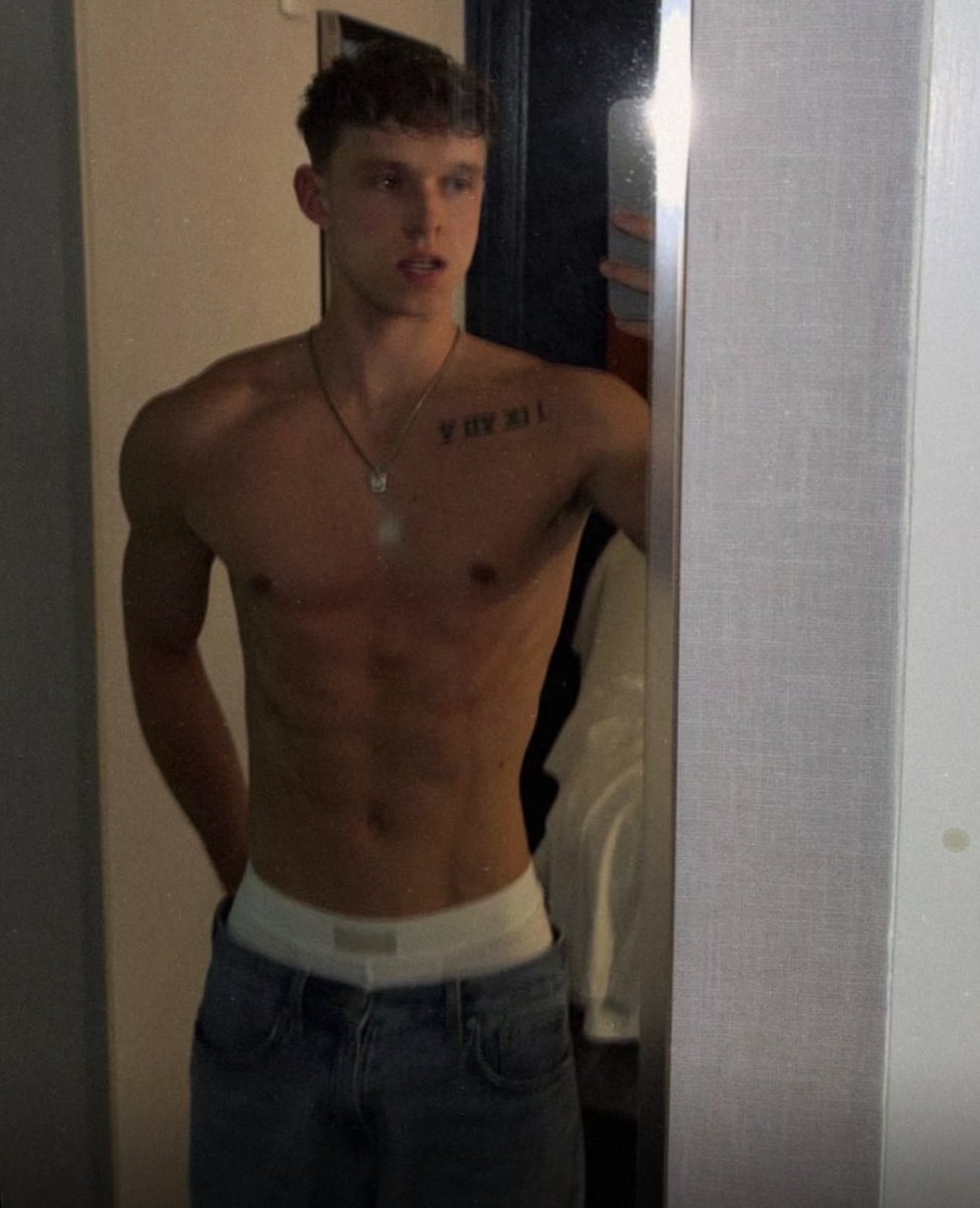 (21+ account) tweet media