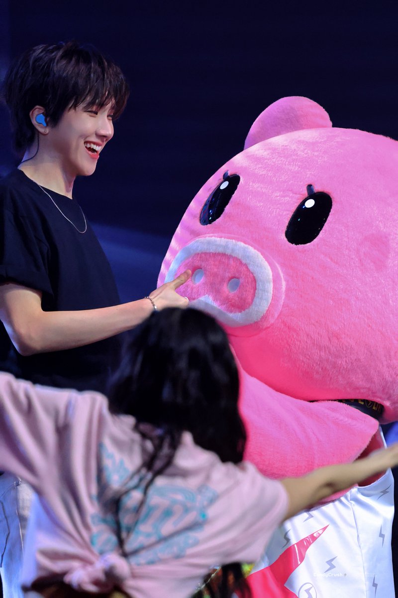 𝘾𝙖𝙣𝙙𝙮𝙘𝙧𝙪𝙨𝙝 tweet media