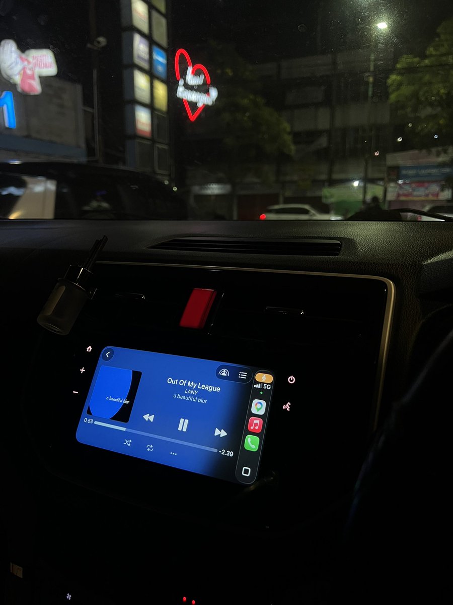 icezuppaa's tweet photo. malming nya night drive sendirian bgt nih? https://t.co/ardCw2yQbW