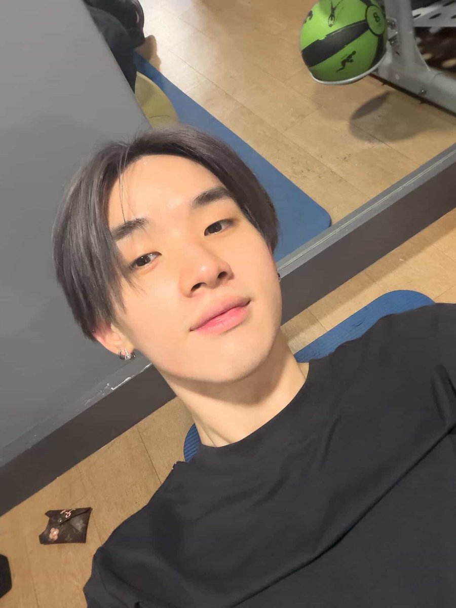 🍦: 🍦🤘🏻 broadcast updated 
🗓 07 / 03 / 26

HONG LYKN posted : New York, Same Hong😍

🔗 — instagram.com/channel/Aba0gw…

➖
#hongshihoshi 
#LYKN