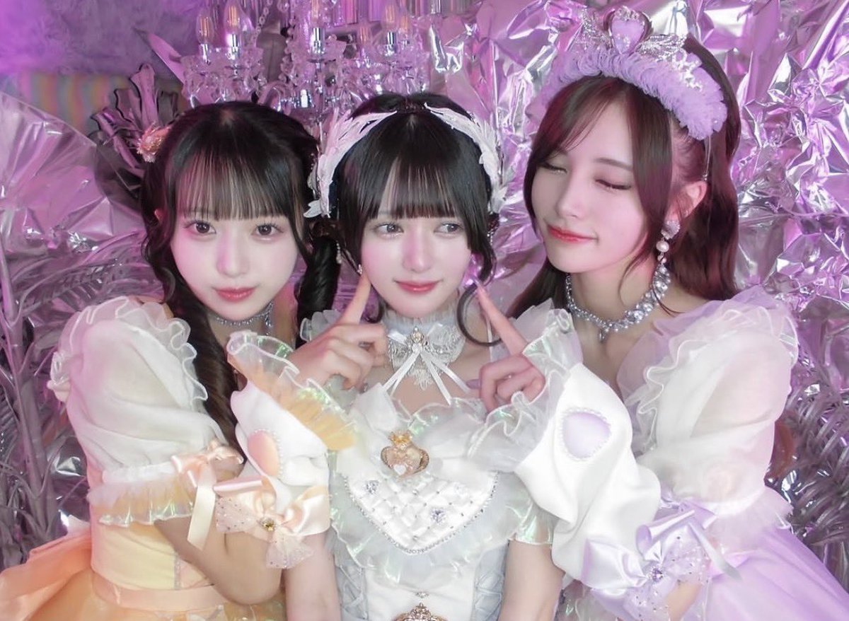 チャミッソありがとうございました🩵🧡💛🤍💜
Pretty chuu / 盛れてるあたし、最強じゃん！

愛するぷりちゅーできて嬉しい😭🧡🩷🥰ᩚ
#prettychuu #プリチュー  #チャミッソ　#chamisso <a href="/yurinya1128/">ゆりにゃ</a> 
<a href="/Meari_Pchuu/">桜城めあり</a> <a href="/Momo_Pchuu/">望月もも(PrettyChuu)</a> <a href="/Hiziri_Pchuu/">谷川聖</a> <a href="/Chinatsu_Pchuu/">齊藤千夏</a> <a href="/Rico_Pchuu/">白咲りこ。</a>