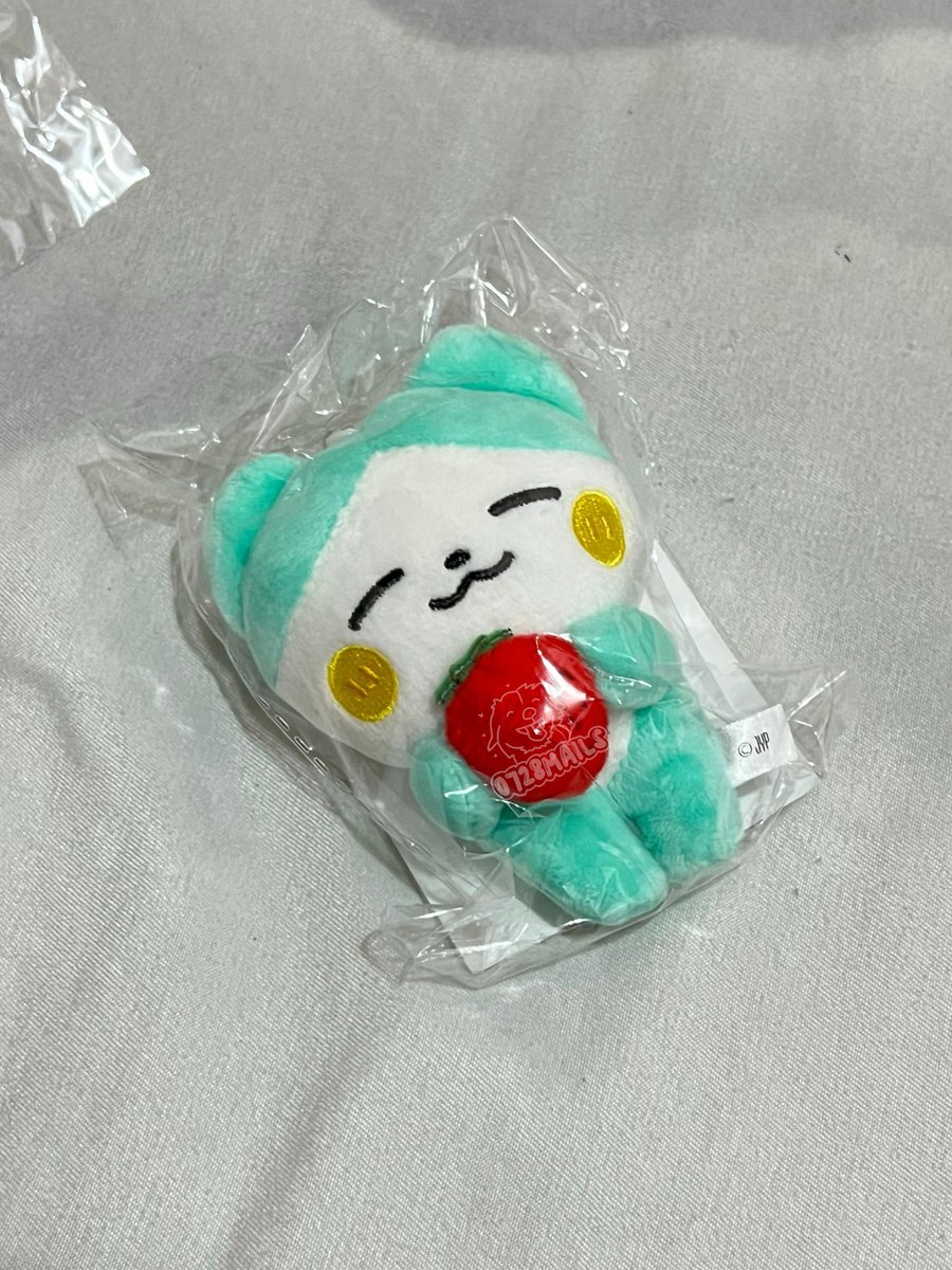 WILL GIVE FREE OFFICAIL LIA PC 🫶🏻

Itzy Japan Pop Up Store 2025 MD

♡ sale price: 900 (li-li)
♡ brandnew &amp; still unused
♡ dop: payo or flexi dop w/ dp
♡ can ship ww ✅

☆reply/dm to claim!

wts lfb 양도 yeji lia ryujin chaeryeong yuna twinzy jp strawberry plush bag charm ph