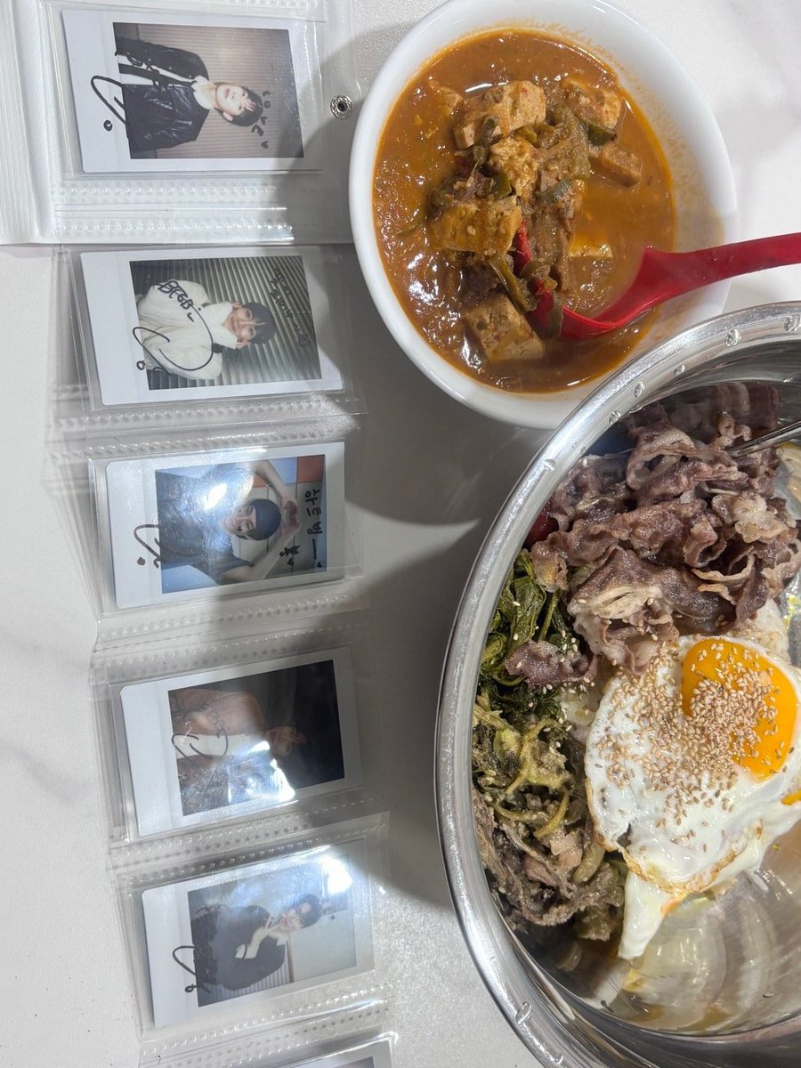 MIN_20407's tweet photo. 트친집 갔더니 어무니께서 개맛도리 된찌와 비빔밥을 만들어주셨어 왜 흑백요리사 안나가시지 
+막머니 예절샷 야랄하는거 보고 한숨쉬심 https://t.co/wAhQ4Lypho