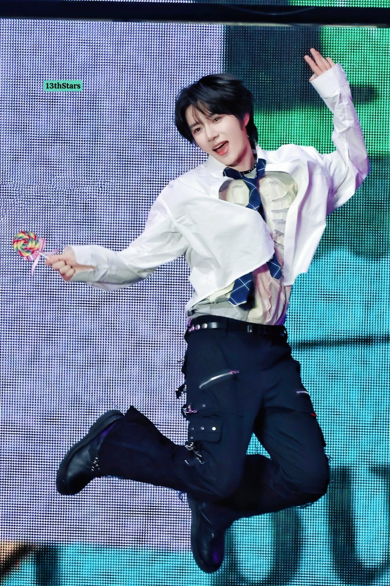 Be my light💫 tweet media