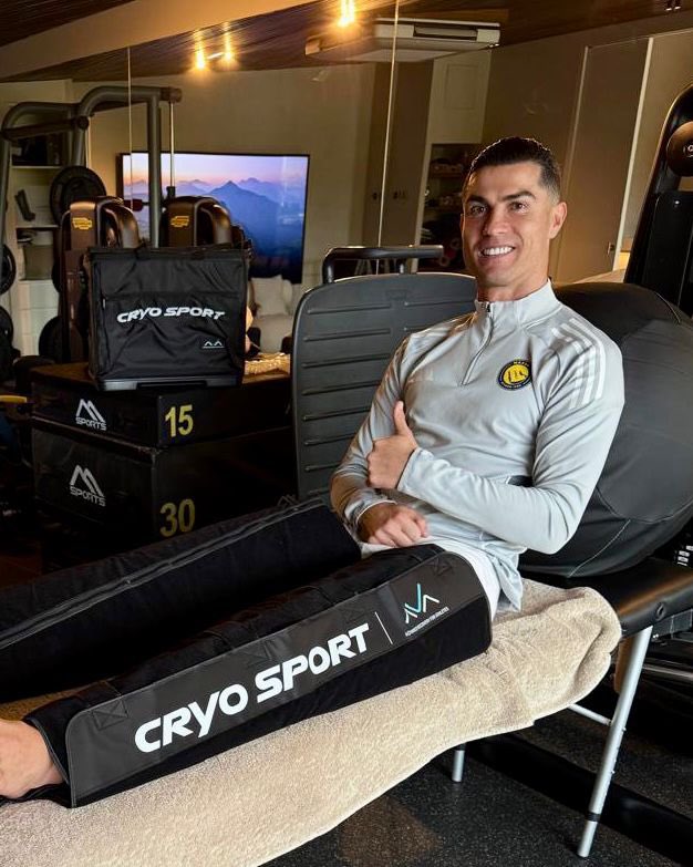 Recovering and ready to watch the game today. Let's go, Al Nassr! 🟡🔵