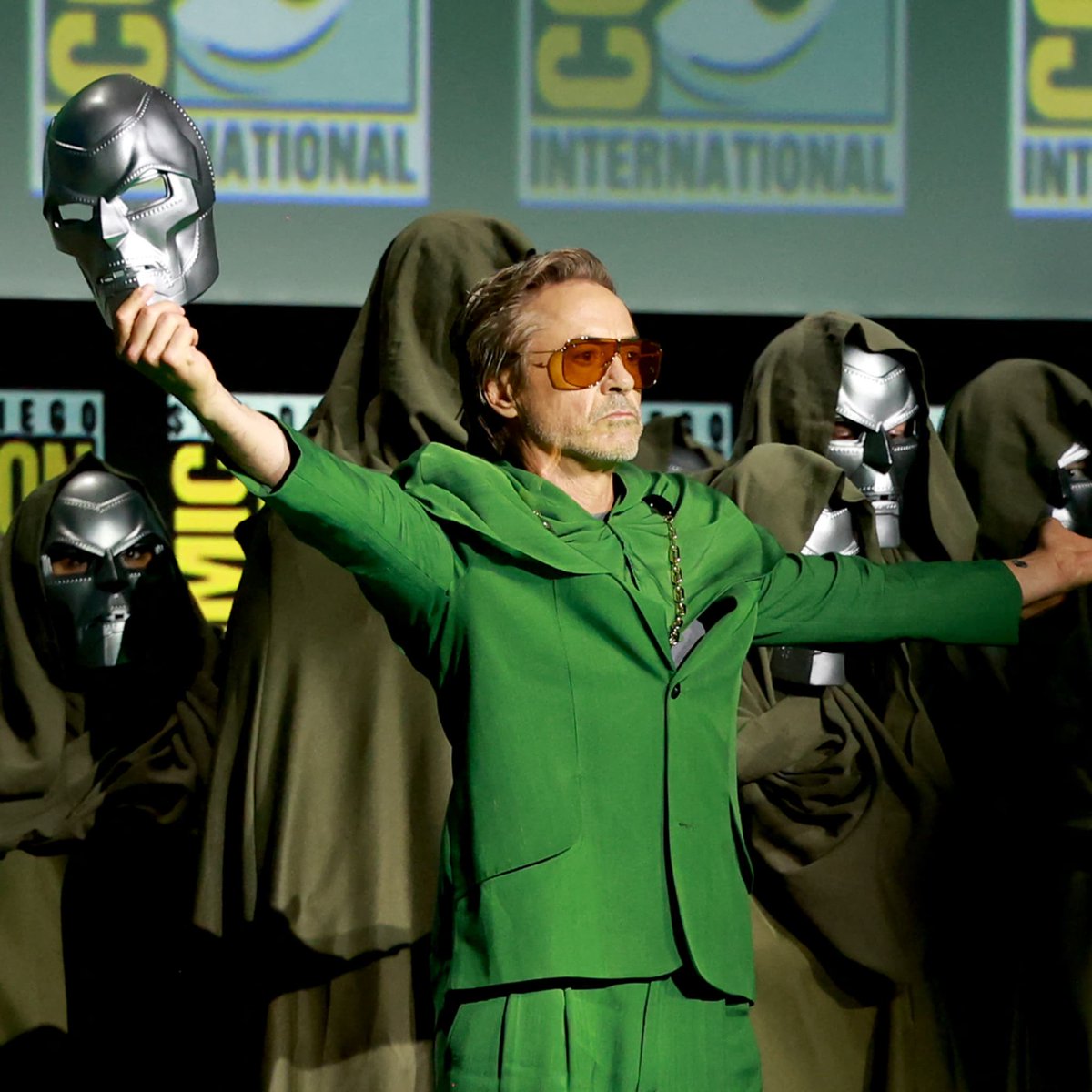 L’actu Des Supers. tweet media