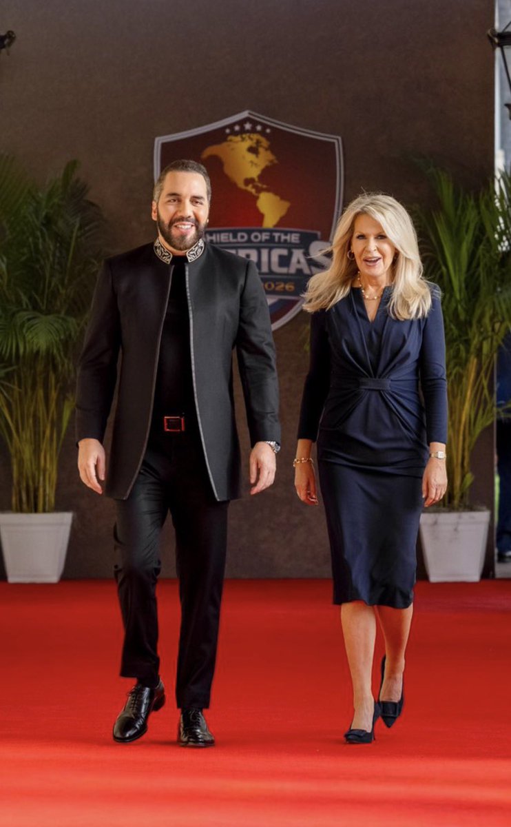 Silvia..🇸🇻💙 tweet media