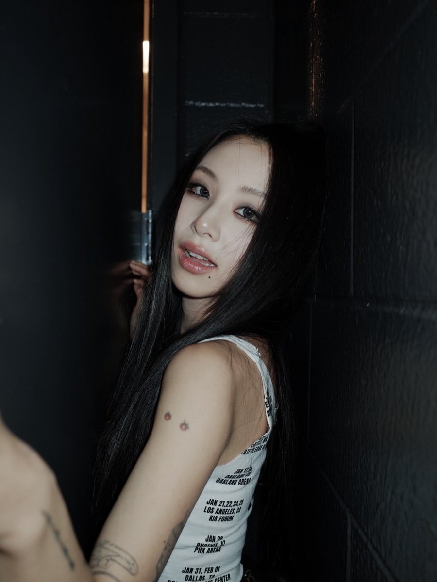 ChaeyoungGlobal's tweet photo. CHAEYOUNG looking stunning in new #TWICE_THISISFOR_WORLD_TOUR bts pics via IG! 

“🎠💞🍀👼🏻🕸️🧑🏻‍🍳🤹🏻‍♀️🎼” 

#TWICE #트와이스 #CHAEYOUNG #채영 https://t.co/weIsirIoKJ