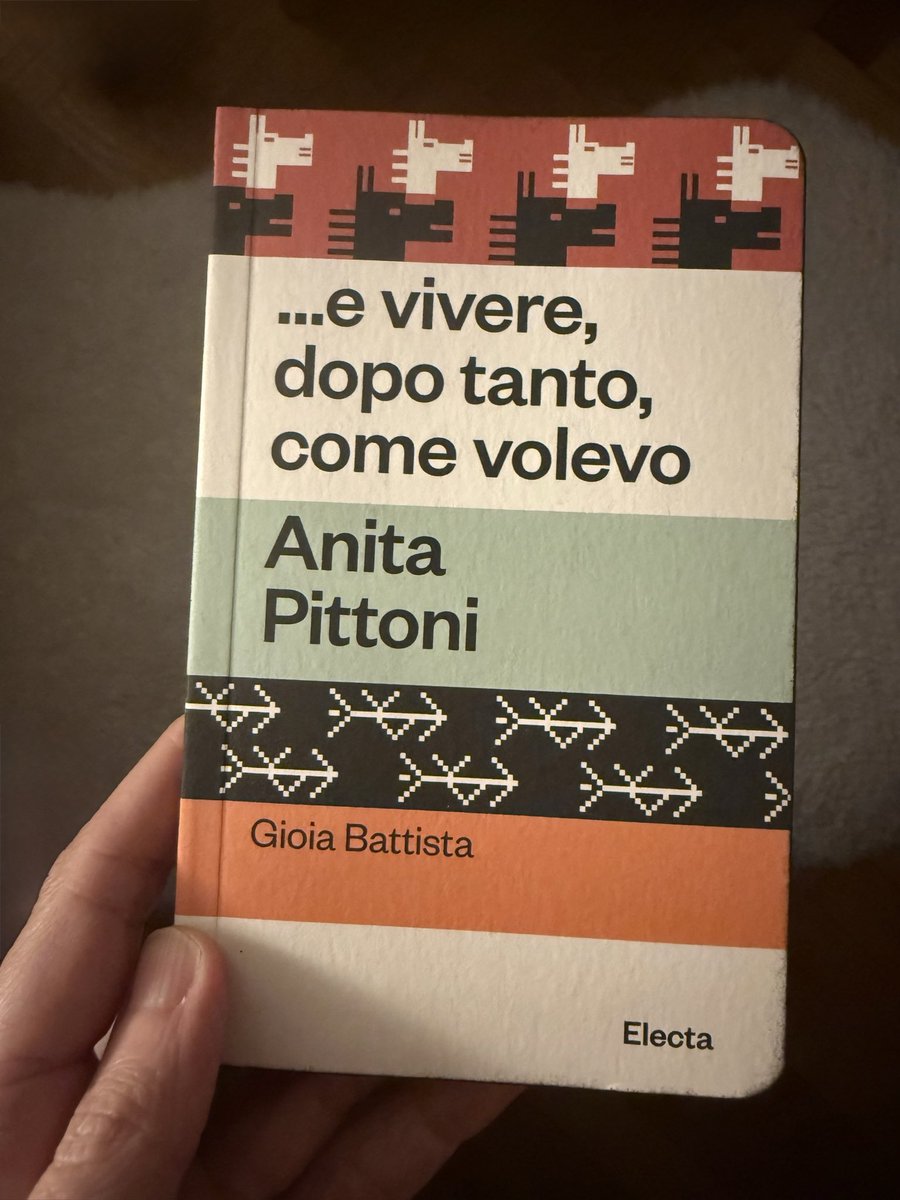 Da martedì 10 marzo potrete trovare in tutte le librerie: 
"...e vivere, dopo tanto, come volevo" Anita Pittoni 
Un mio piccolo omaggio ad una grande donna.

Il libro esce per la meravigliosa collana oilà di Electa editore  diretta da Chiara Alessi.