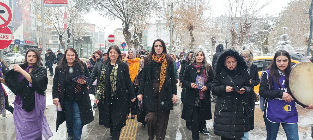 DEM PARTİ WAN tweet media