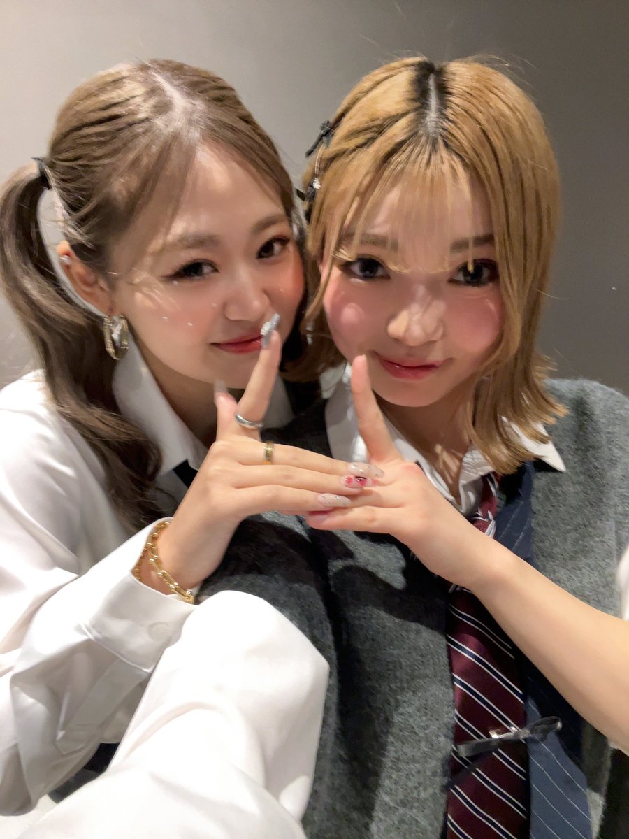 4WD in OSAKA
ありがとうございました🩷
最高に楽しかったです💪🏻✨️
コラボ曲初披露どうでしたか？！？！
沢山感想待ってます💭︎💕︎︎💕︎

#4WORD
#RIZZ #CHAMA #りずあっぷ