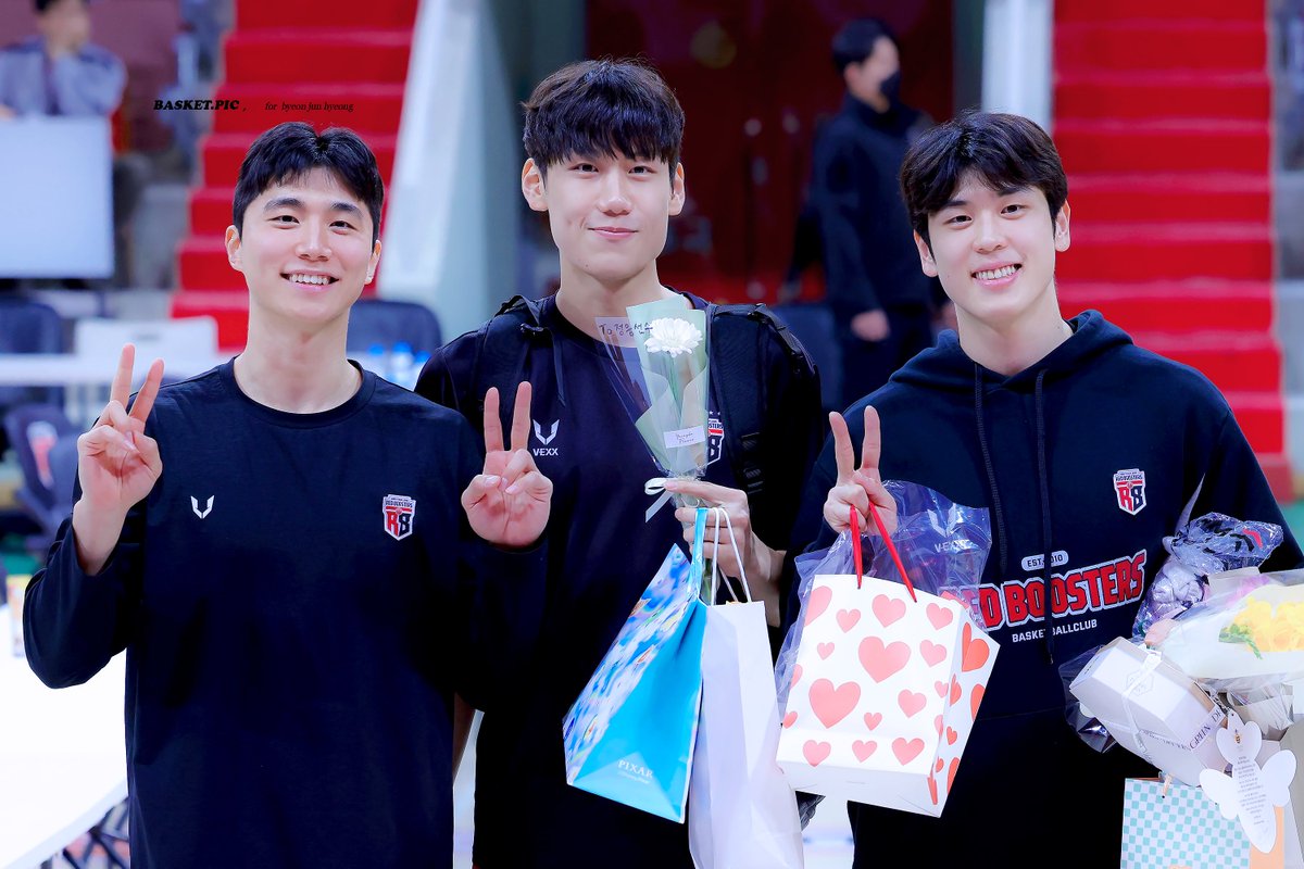 변준형픽🐰 tweet media