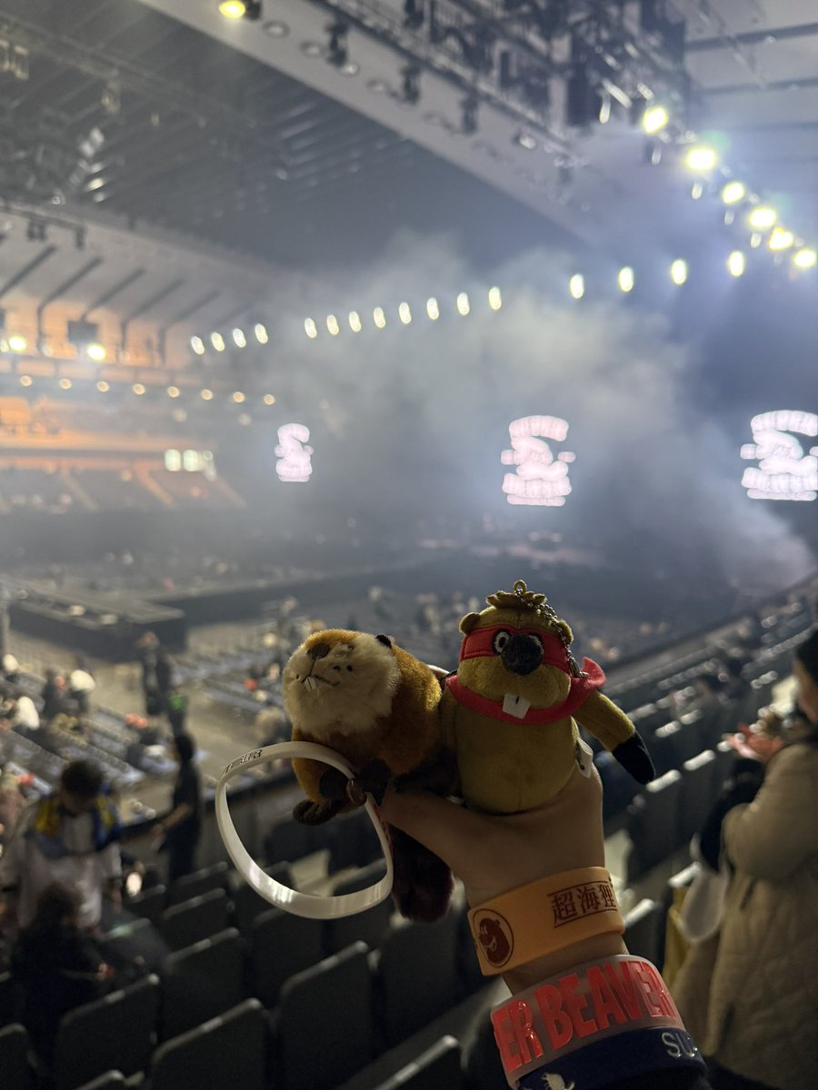thepeggies_I's tweet photo. ありがたいことに今回のツアー3回目参戦で札幌公演初日。
セキスイとはまた雰囲気が違って今回もまた最高の音楽が出来ました👏
自分にとってこれで今回のツアーファイナルになるけど東京ドームでまた一緒に音楽ができることを楽しみにしてまた頑張ろう。
 #SUPERBEAVER
 #ラクダトゥインクル https://t.co/DFtWdmu7cj