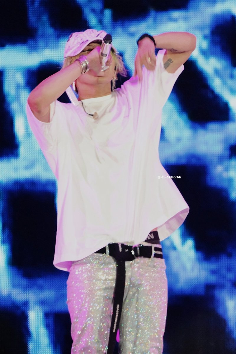 준여💘012forbb tweet media