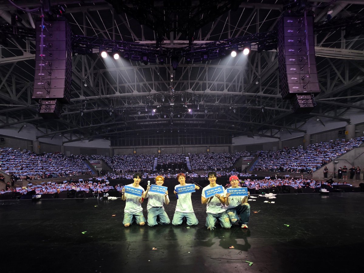 📸
2026 MONSTA X WORLD TOUR
[THE X : NEXUS] IN BANGKOK 🩵

20260307 (SAT)
ฉันรักคุณ, MONBEBE 💞

#몬스타엑스 #MONSTAX #MONSTA_X
#MONSTAX_THEX_NEXUS
#사랑한다몬베베