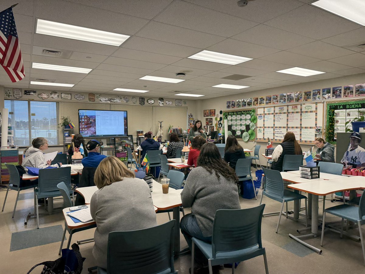 hudson_area's tweet photo. Some MORE  (photo set #2) photos from our fabulous presenters during Session 1.

Post your photos from your experience at the Confercne at #HMVAMC2026 https://t.co/UBtrWVwJdA