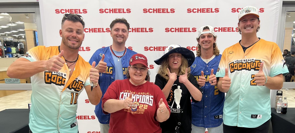 Carlyn K Scott tweet media