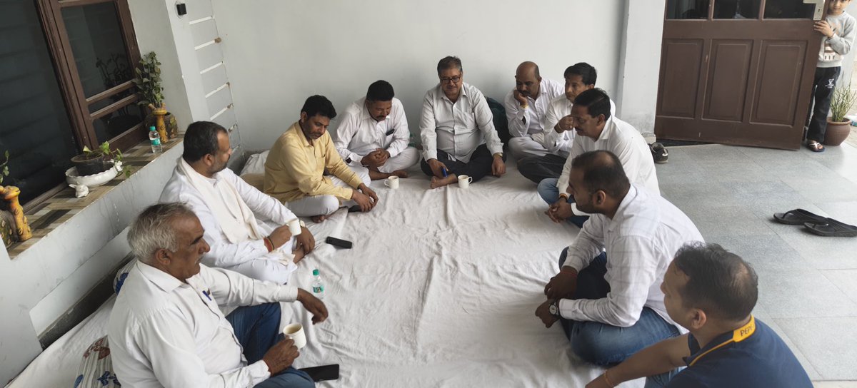 कल साबांपुर में सूबेदार धर्मवीर सिंह जी को श्रद्धांजलि दी एवं क्षेत्र में अन्य शोकाकुल परिवारों के साथ दुख सांझा किया ।