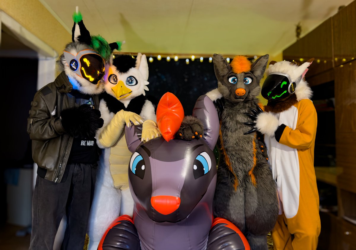 DUni protogen tweet media