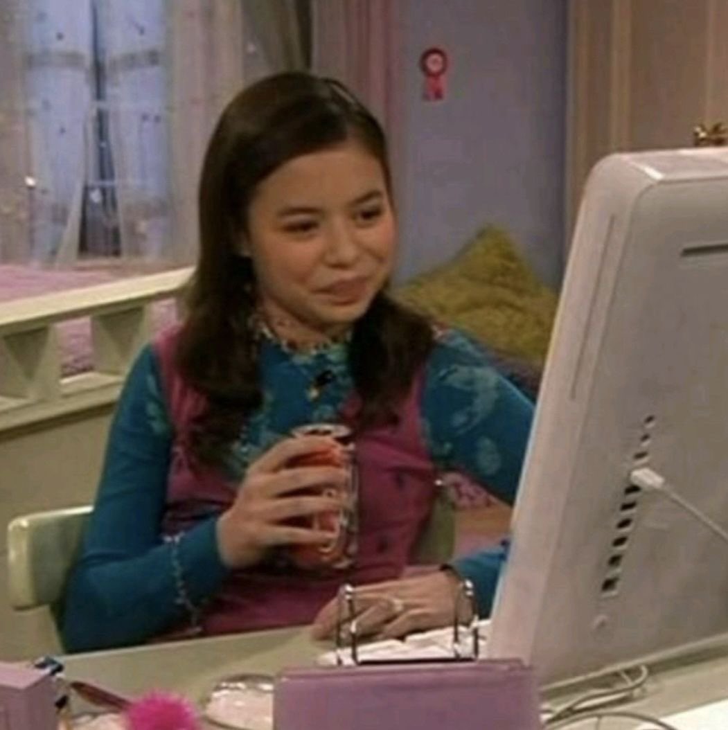 ในเรื่องเป็นไงไม่รู้จอยๆเลยจ้า เพราะชีวิตจริงโมเมนต์เรือชั้นวันนี้บอกได้คำเดียวว่า กรูก็ลูกพระยานาหมื่น555555555 #ท่านโปรดคลื่น #theewave