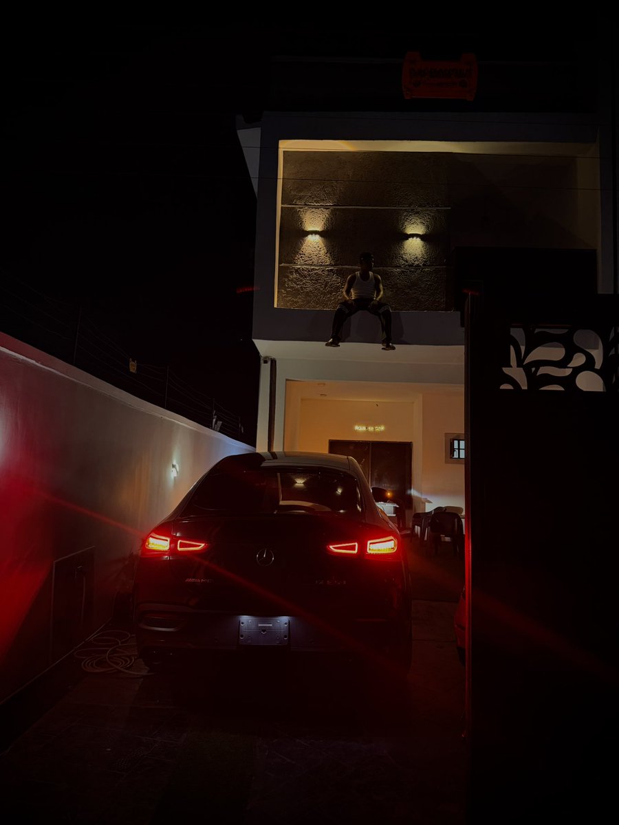 "I’m from a poor background” ends at 25.
After that, you’re the background.

Work hard so your kids never have to say those words. 🥂

You can’t control the background you were born into, But you control the background your children will be born into.

ForeverInProfit 🥂